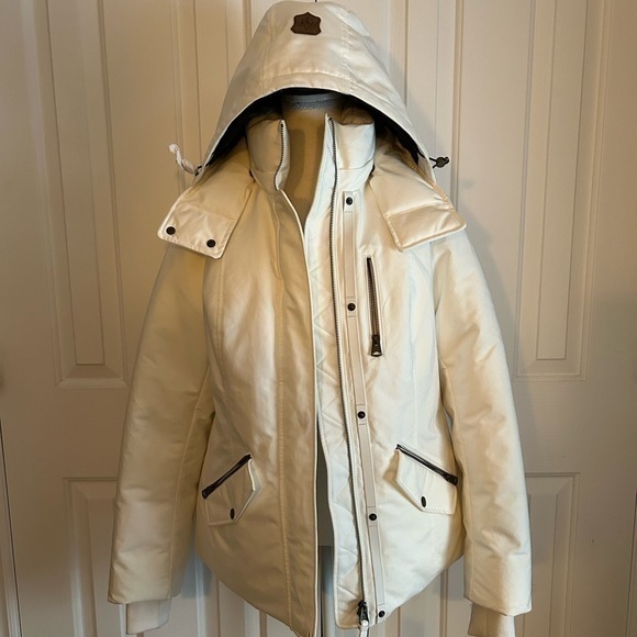 Nwt Romi - Ofwh Mackage Women Winter Puffer Coat, Offwhite, Size Large